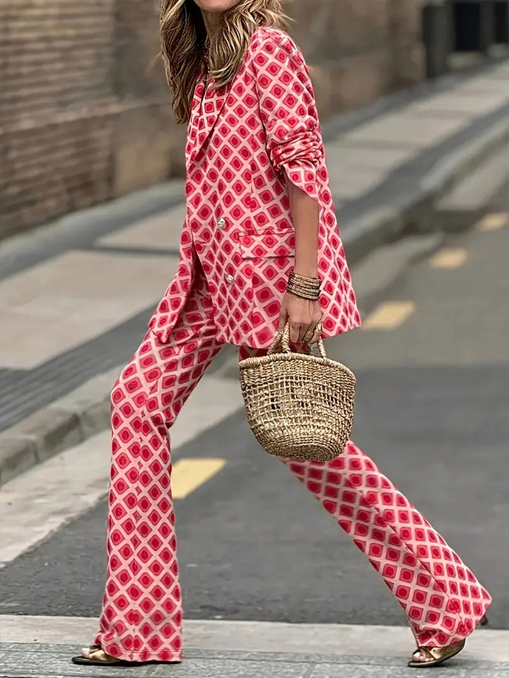 Ensemble blazer à revers et pantalon évasé pour femme chic
