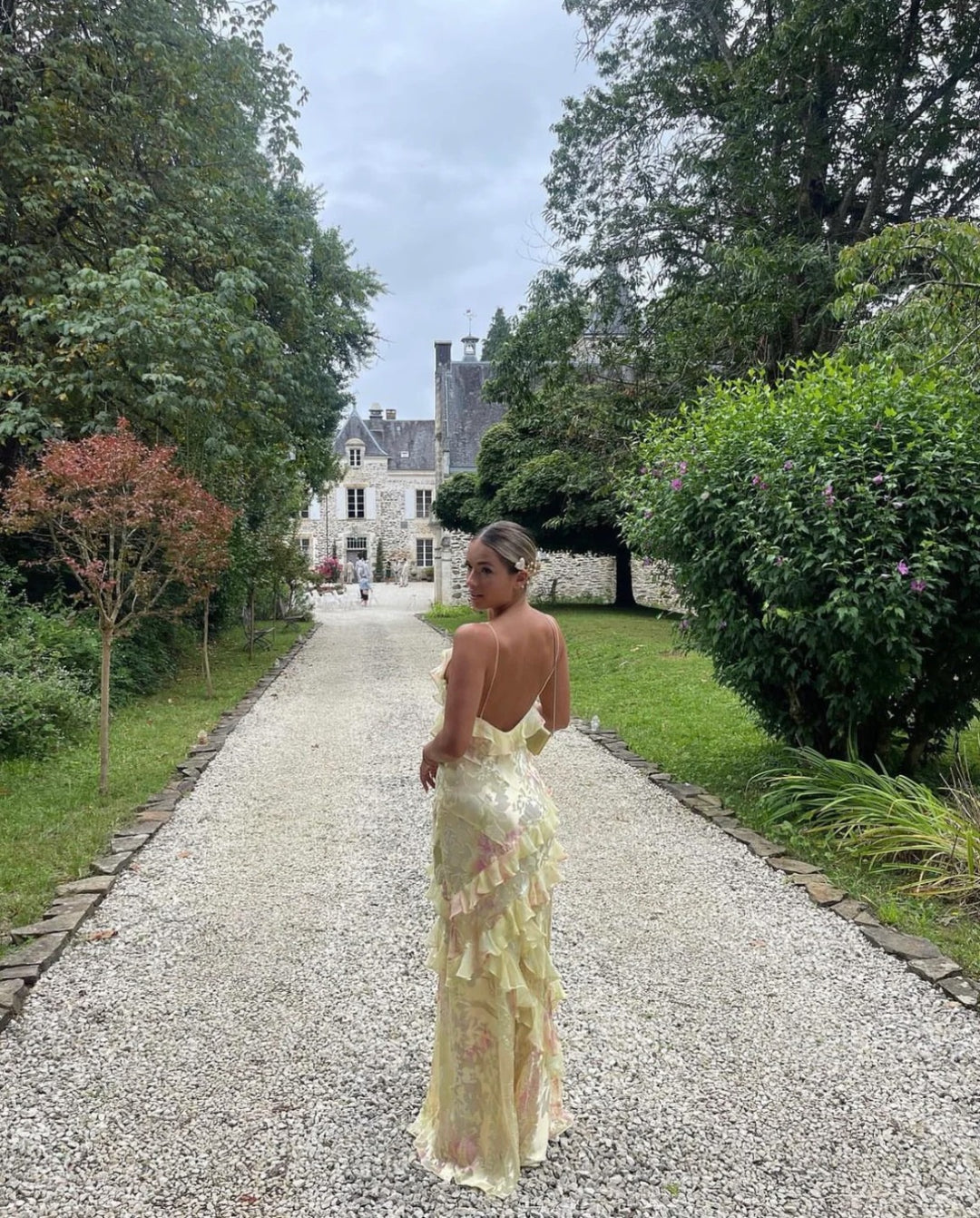 Linda – Robe longue fleurie élégante