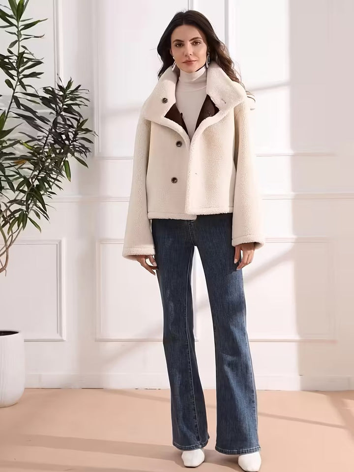 Élégant manteau réversible en fausse fourrure