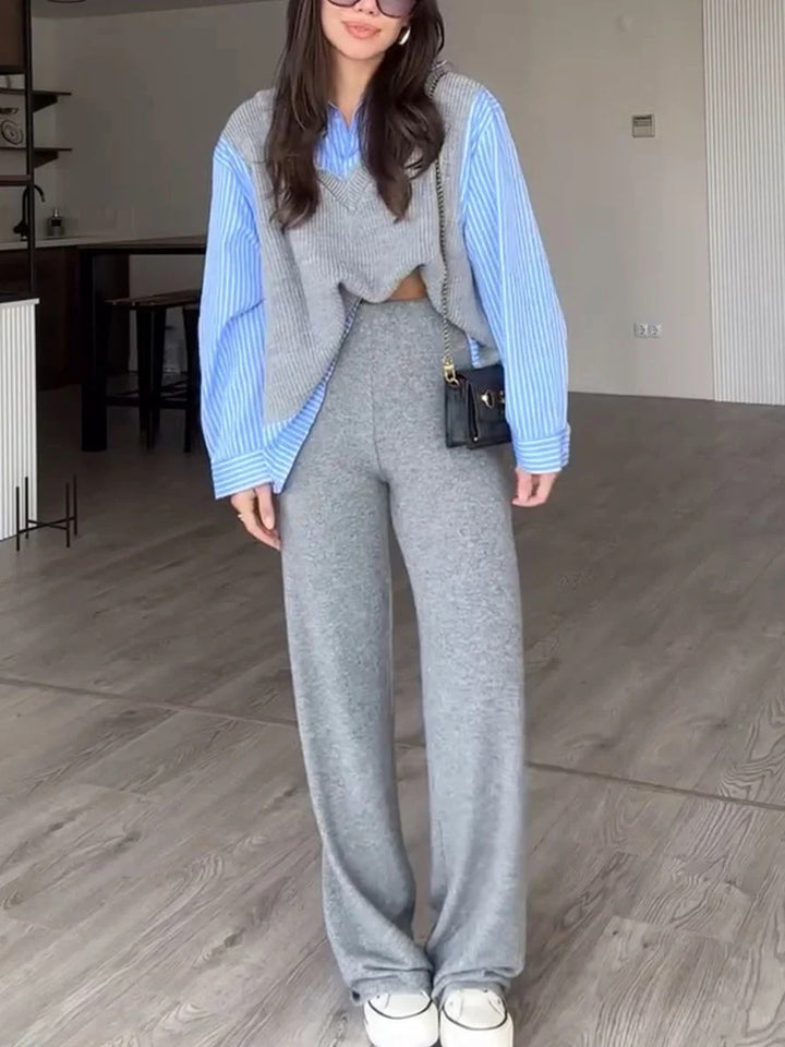 Ensemble deux pièces en tricot avec chemise rayée