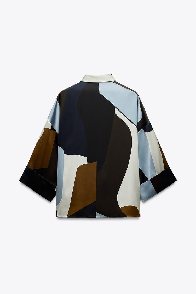 CHEMISE IMPRIMÉE ET SATINÉE