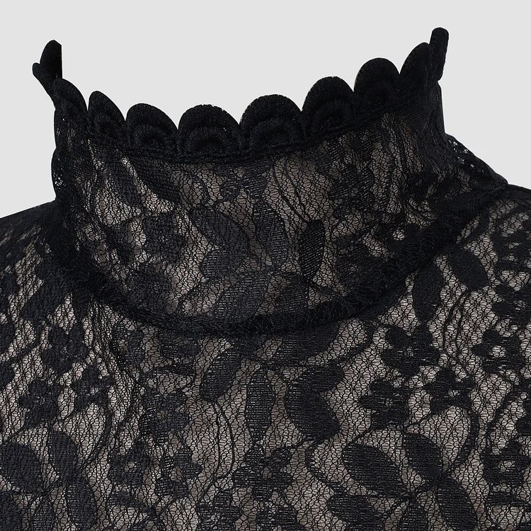 Robe moulante noire à manches longues en velours et dentelle