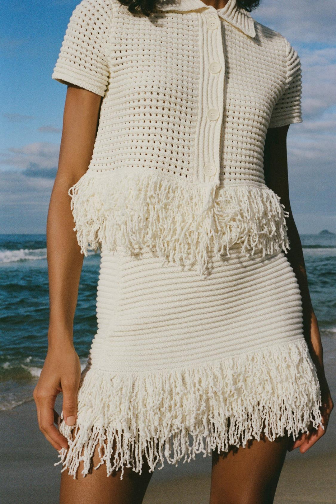 Ensemble en maille à carreaux à franges