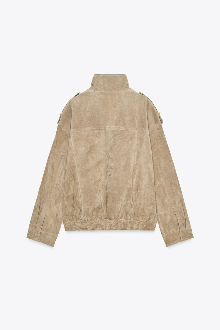 VESTE EN DAIM – CHIC INTEMPOREL