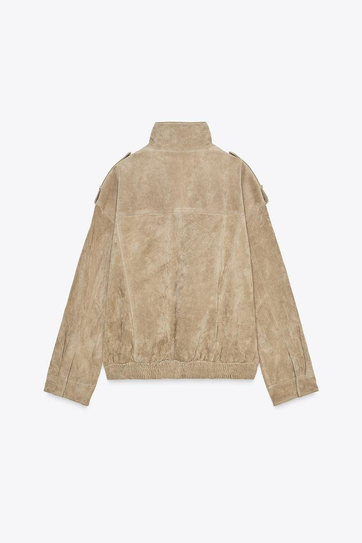 VESTE EN DAIM – CHIC INTEMPOREL