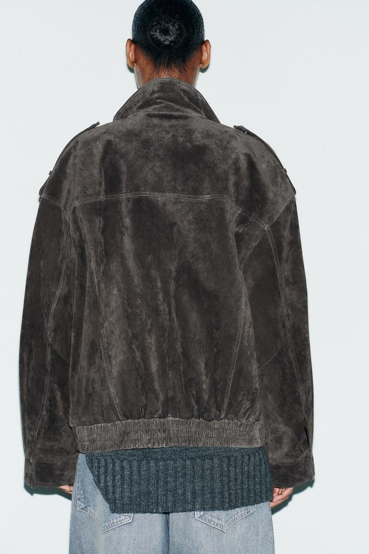 VESTE EN DAIM – CHIC INTEMPOREL