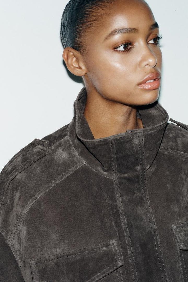 VESTE EN DAIM – CHIC INTEMPOREL