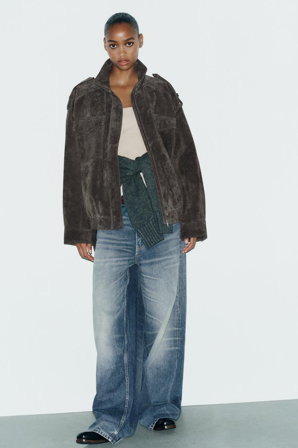 VESTE EN DAIM – CHIC INTEMPOREL