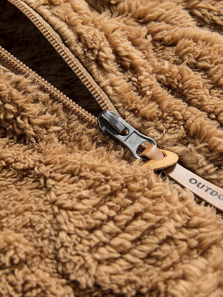 Sweat à capuche teddy en jacquard géométrique