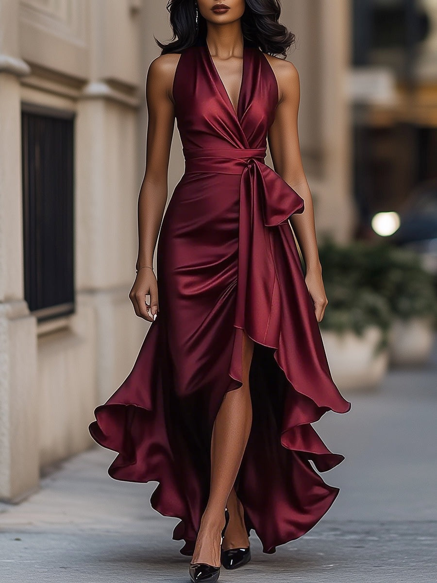 Robe dos nu en satin à volants Midnight Elegance