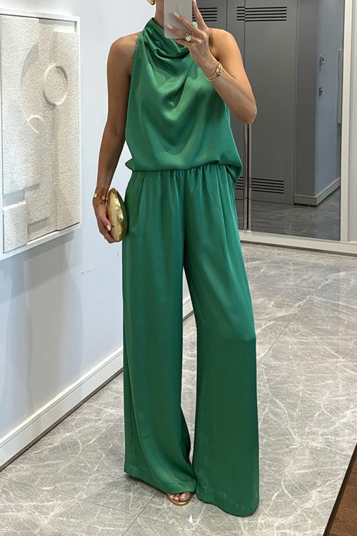 Ensemble en satin à col bénitier et pantalon taille large