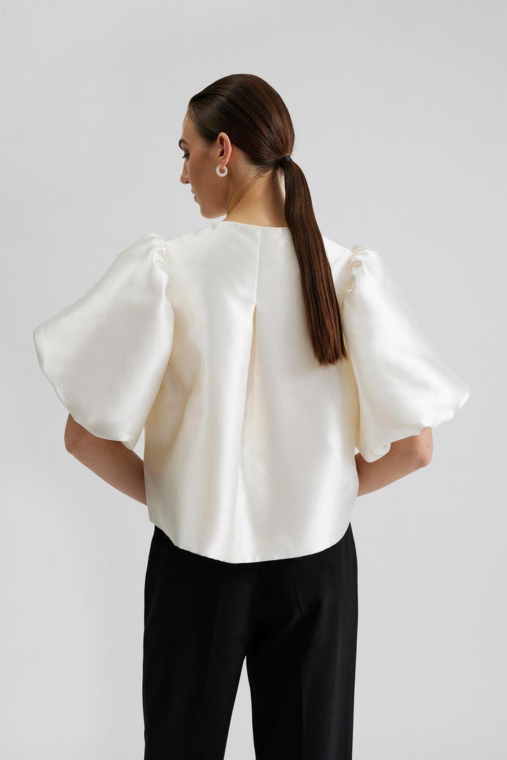 Chemise Cleo – Élégance aérée avec manches ballon