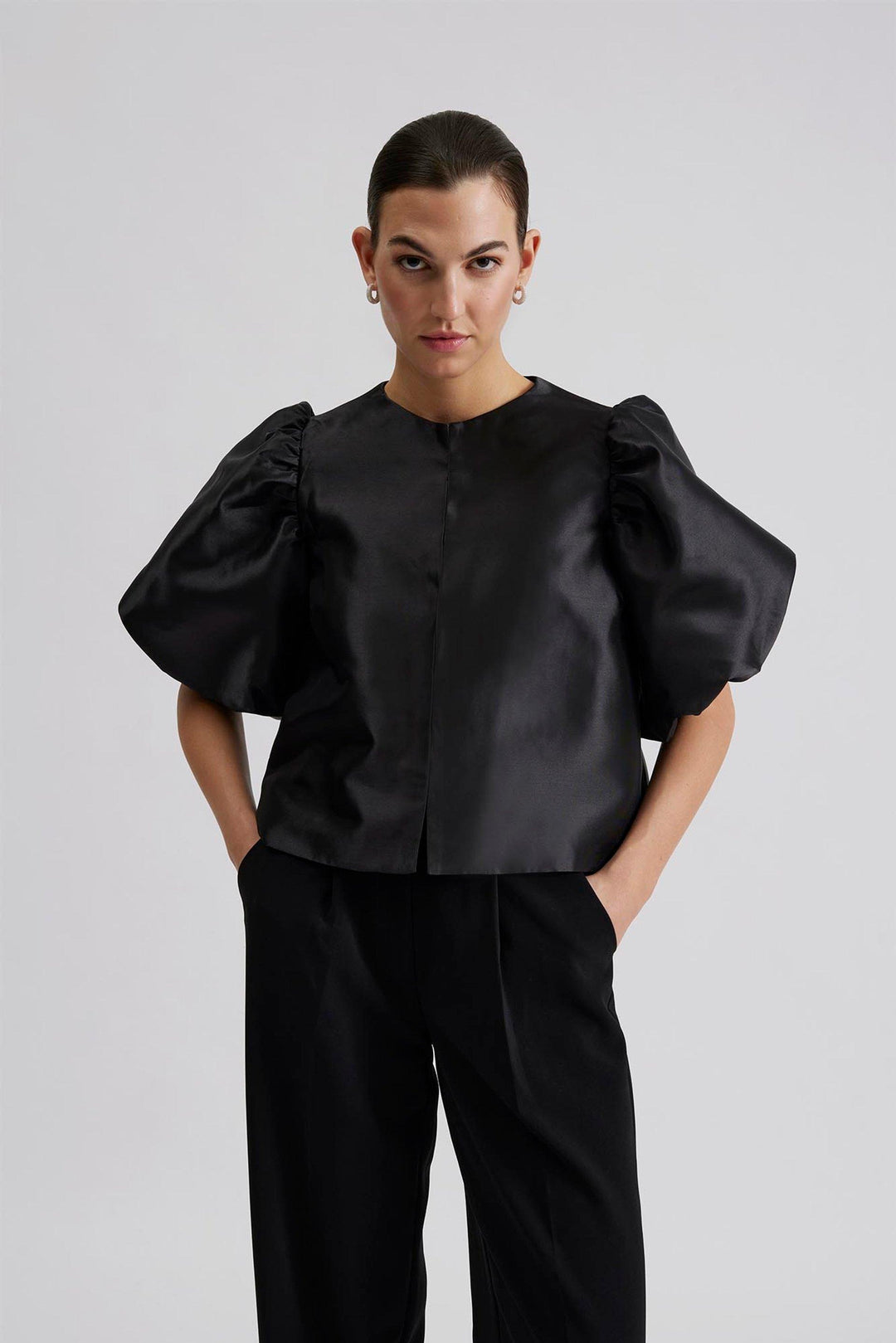 Chemise Cleo – Élégance aérée avec manches ballon