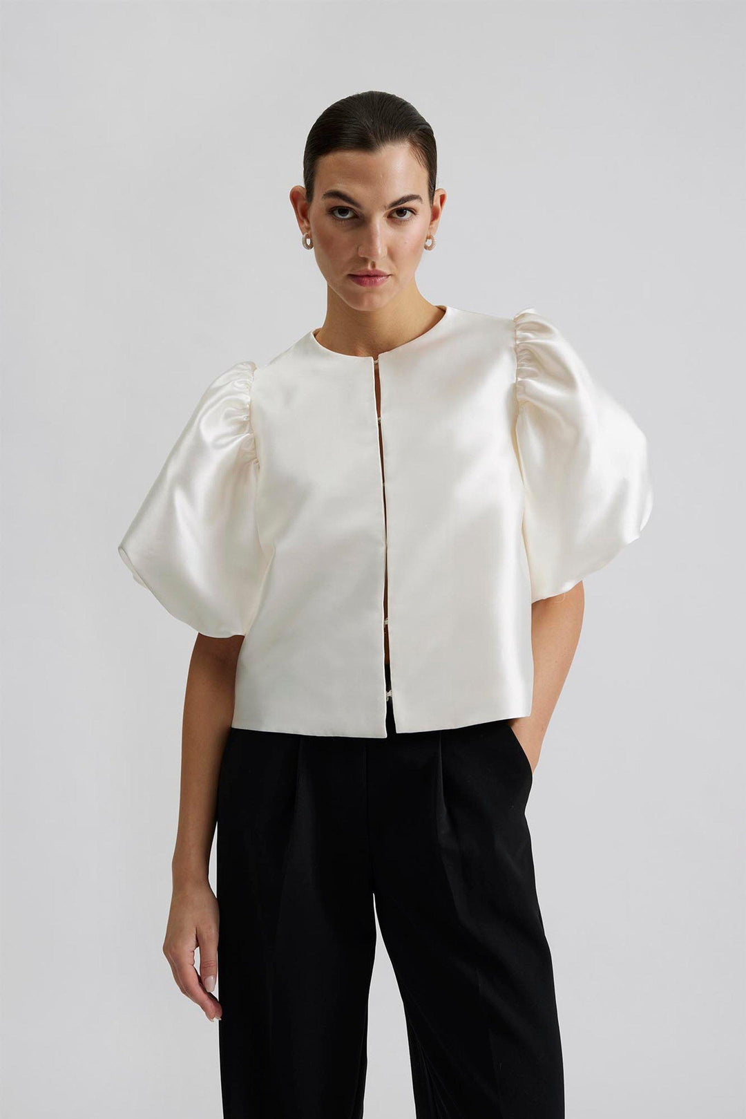 Chemise Cleo – Élégance aérée avec manches ballon