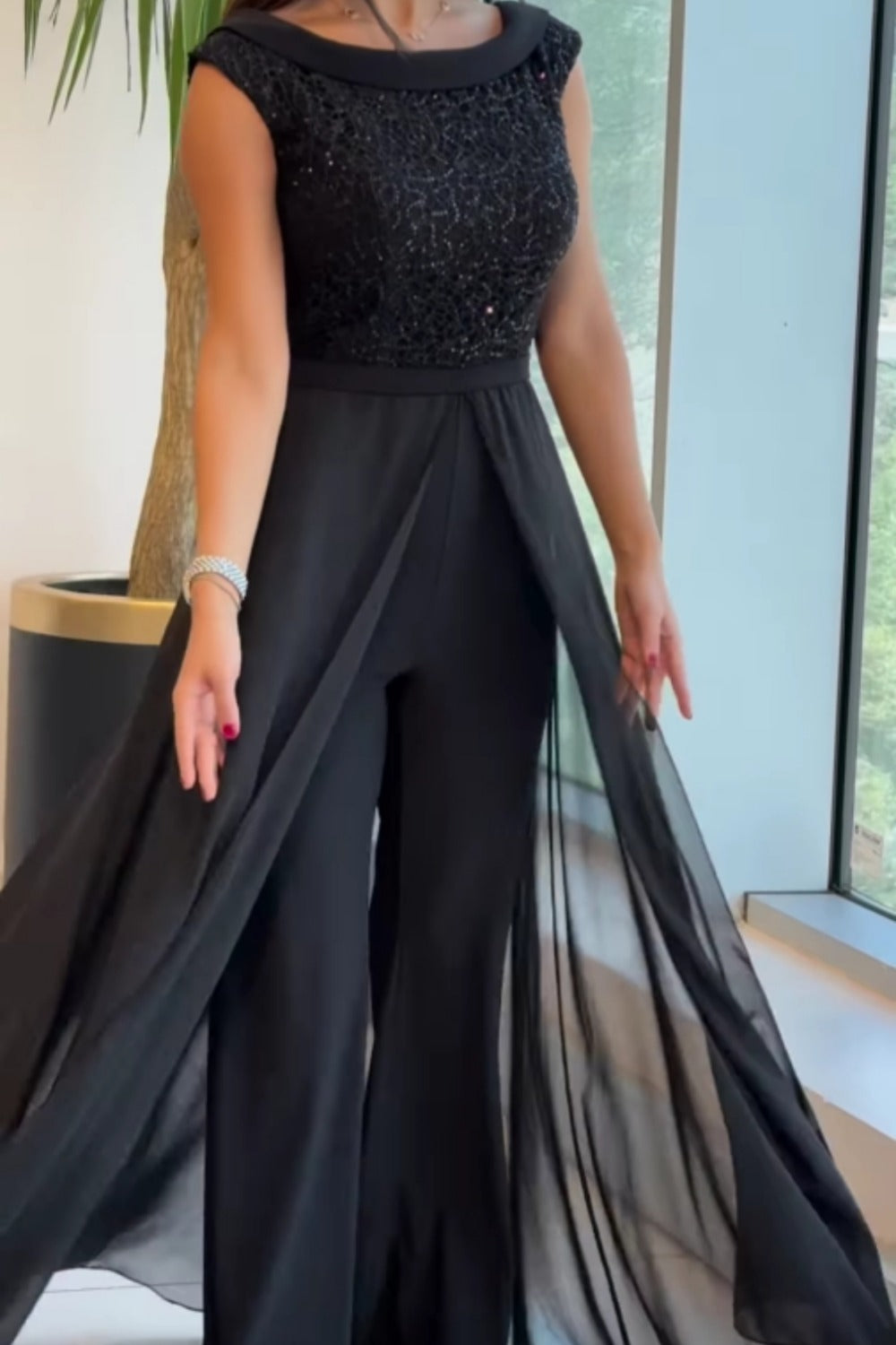 Combinaison en tulle à empiècements texturés
