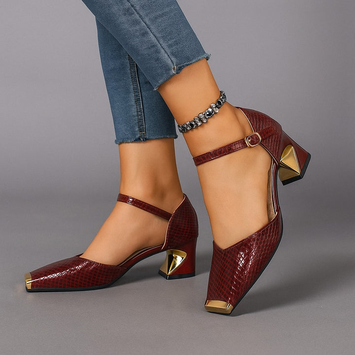 Talons à bouts métalliques