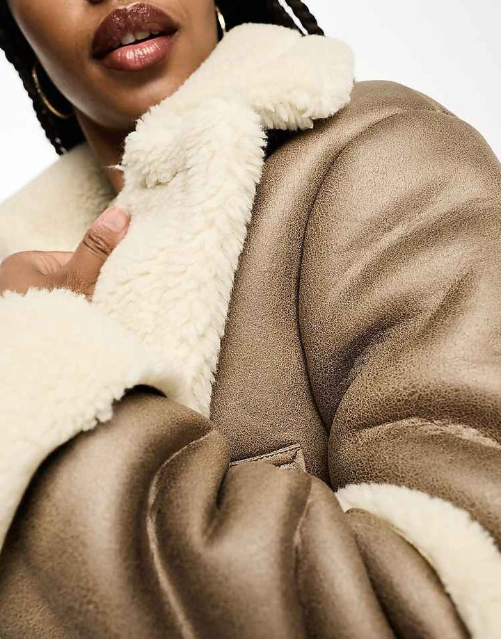 Veste aviateur courte en imitation peau de mouton