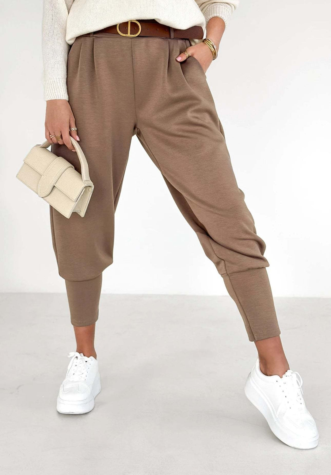Pantalon sarouel décontracté et ceinturé pour femme