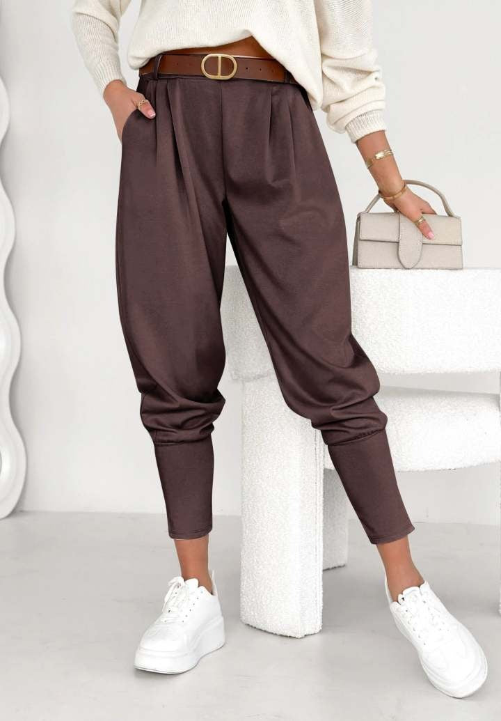 Pantalon sarouel décontracté et ceinturé pour femme