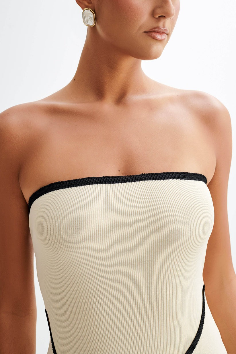 Mini-robe bustier en maille