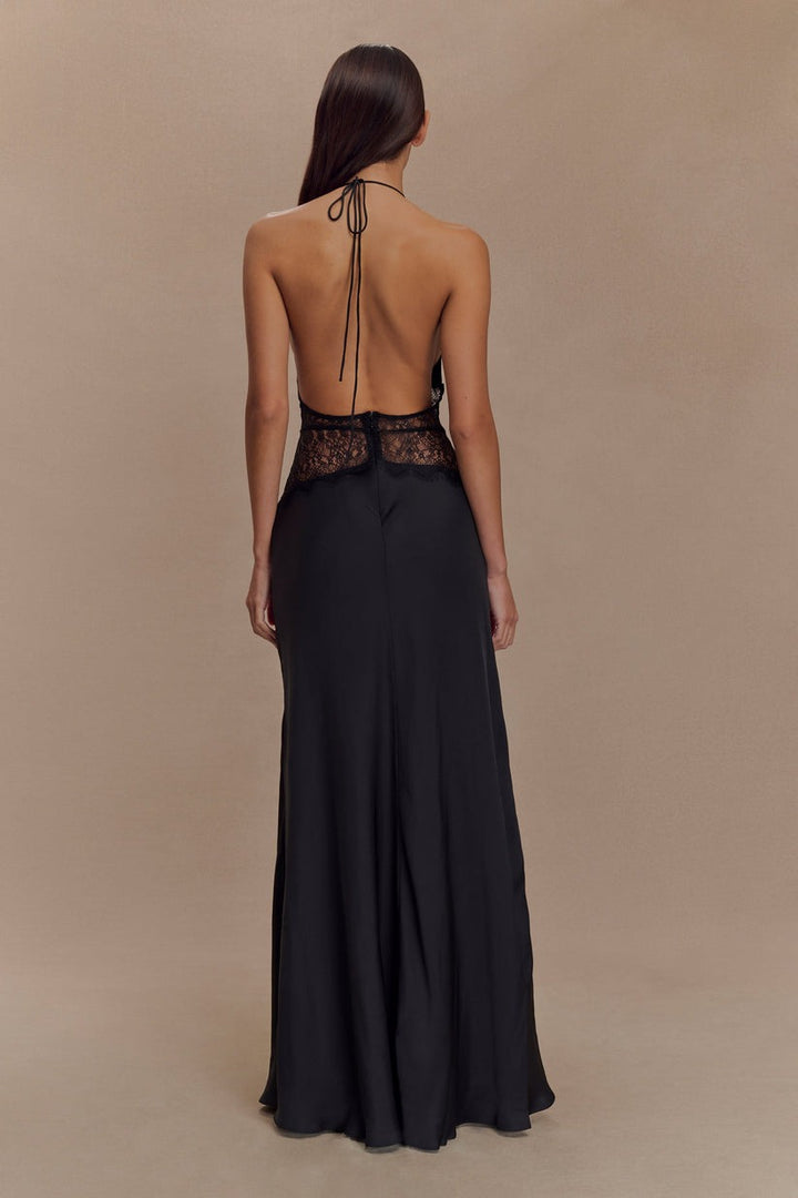 Robe longue en dentelle et satin