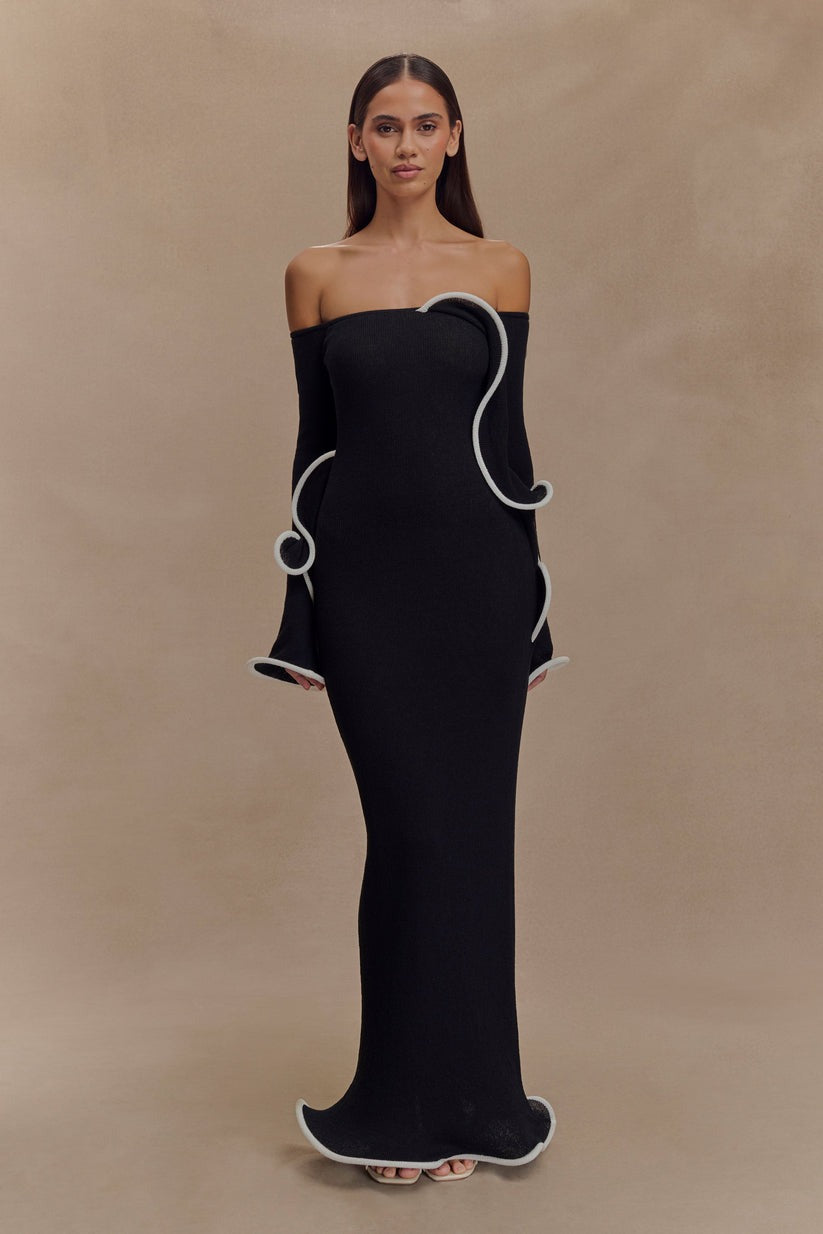 Robe longue en tricot à épaules dénudées