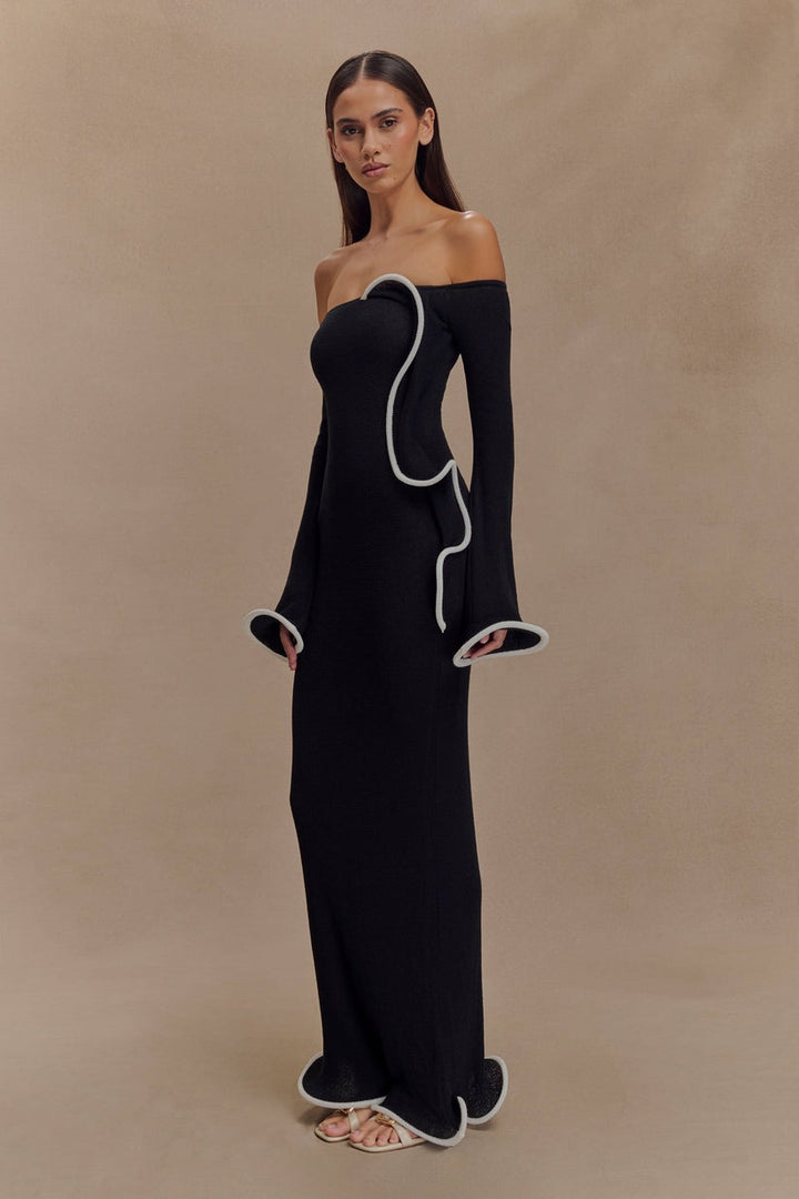 Robe longue en tricot à épaules dénudées