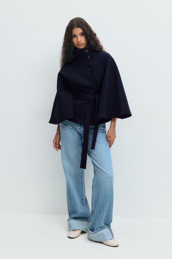 Veste cape à ceinture