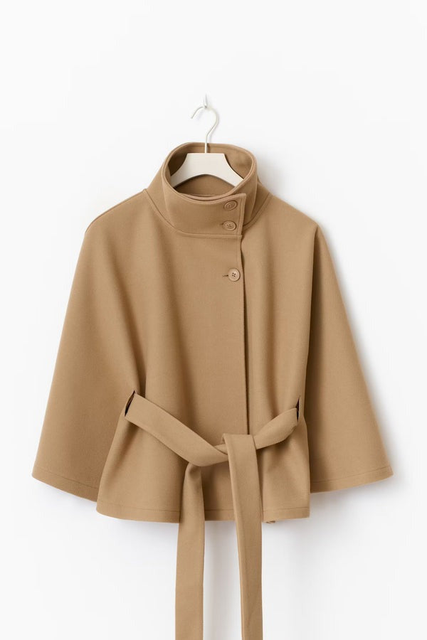 Veste cape à ceinture