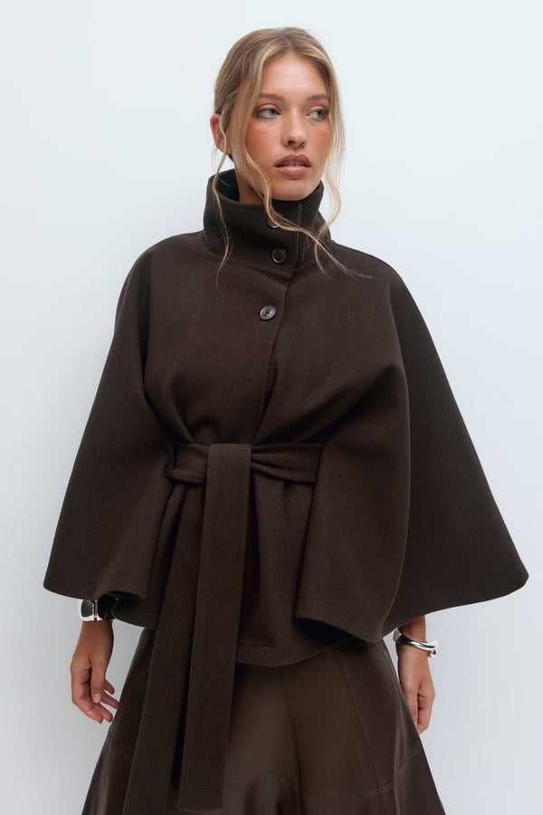 Veste cape à ceinture