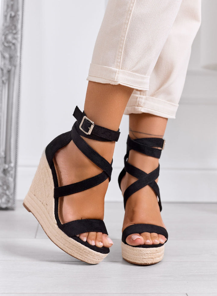 Sandales espadrilles à semelle compensée et brides croisées