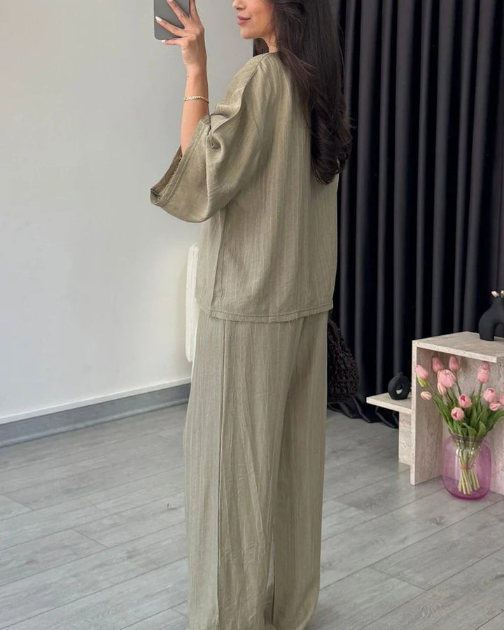 Ensemble deux pièces chemise boutonnée et pantalon tendance