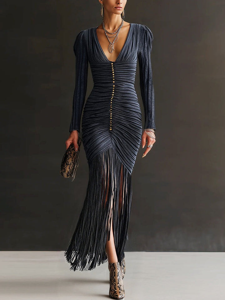 Robe moulante plissée et à franges