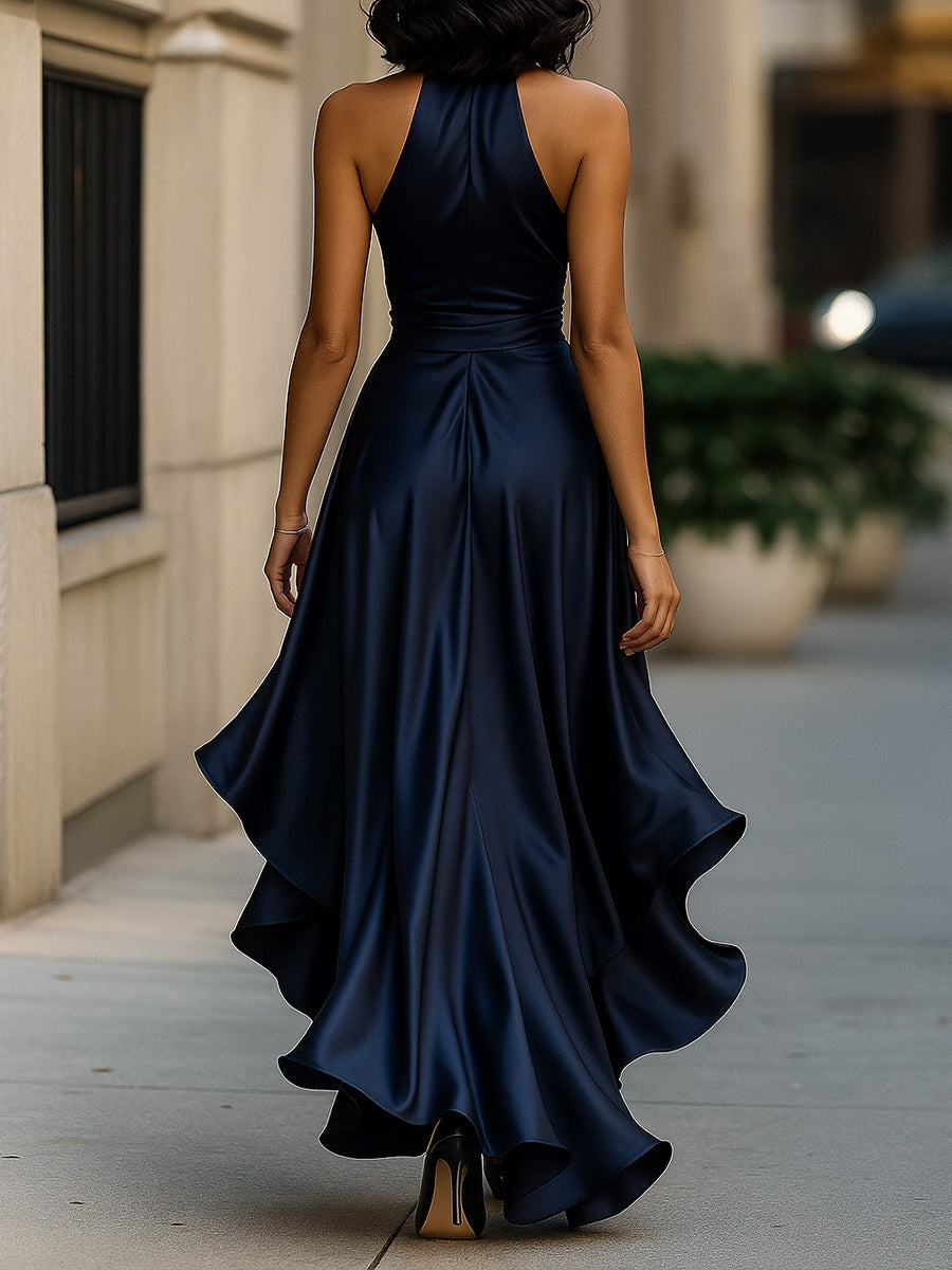 Robe dos nu en satin à volants Midnight Elegance