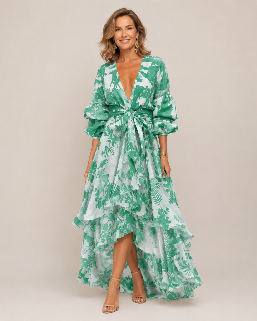 Vestido Maxi Floral de Cassandra™ con Capas