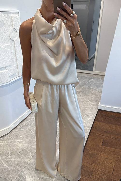 Ensemble en satin à col bénitier et pantalon taille large