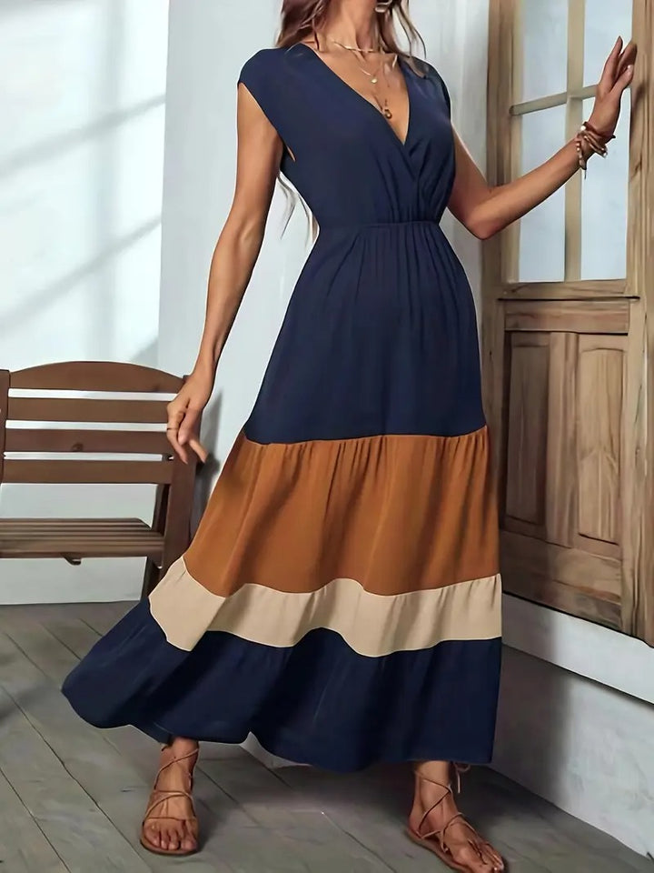 Robe trapèze à col bénitier sans manches