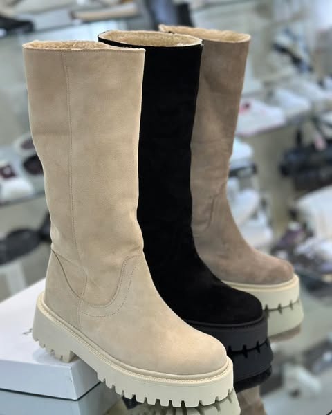 Bottes femme en cuir suédé