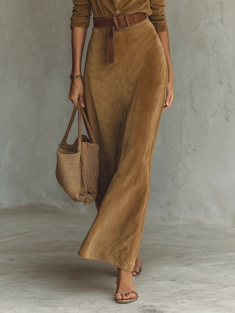 Robe longue en daim à simple boutonnage et ceinture