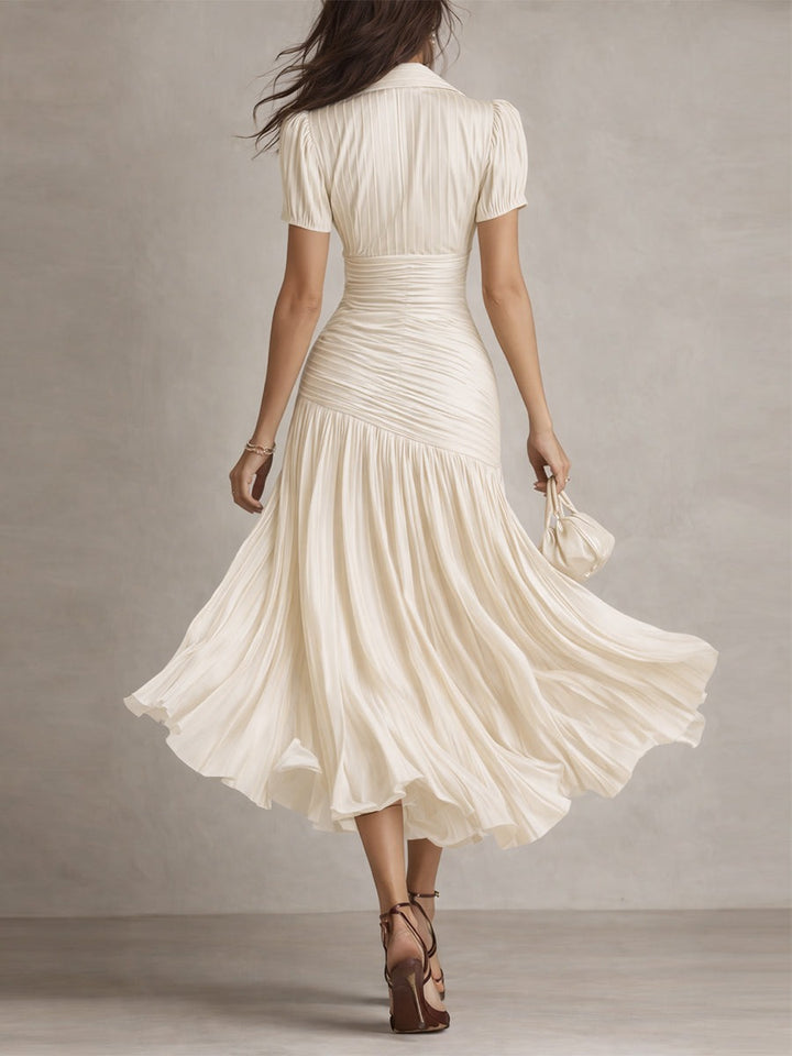 Robe midi moulante en satin plissé à rayures rétro