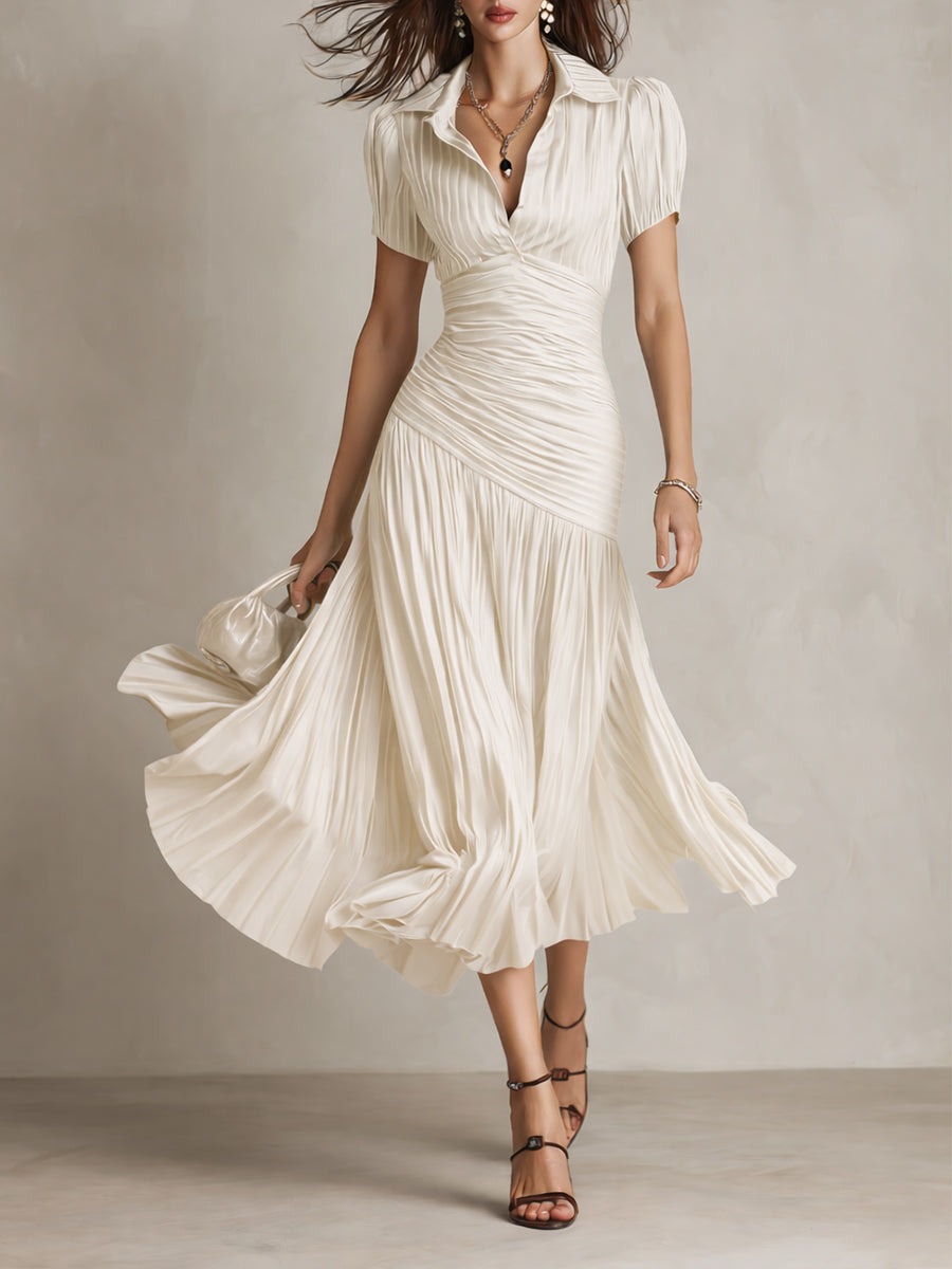 Robe midi moulante en satin plissé à rayures rétro