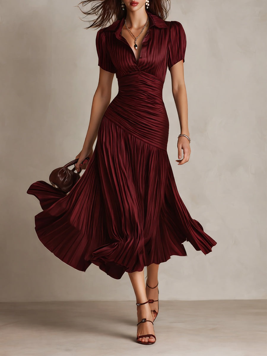 Robe midi moulante en satin plissé à rayures rétro