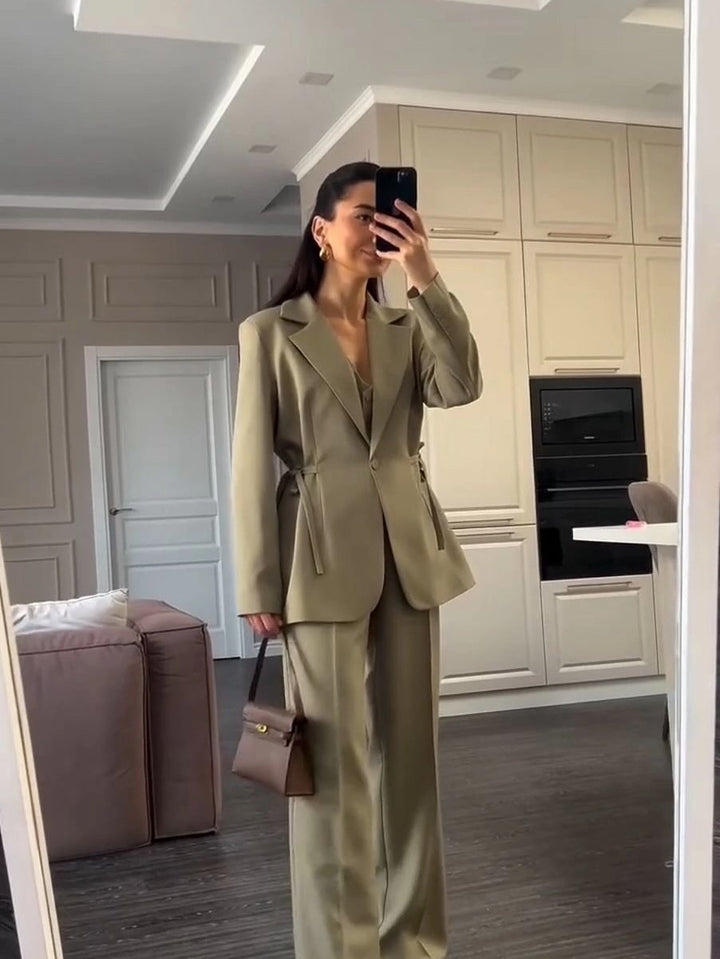 Ensemble deux pièces blazer et pantalon