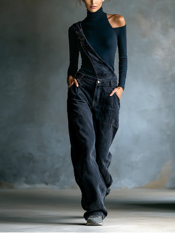 Ensemble haut à col roulé et salopette ample en jean