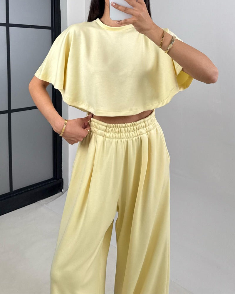 Ensemble deux pièces t-shirt et pantalon à col châle tendance