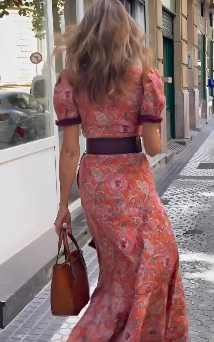 Robe longue rose élégante à manches courtes