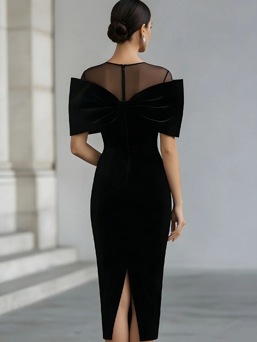 Robe midi spectaculaire en velours noir à nœud