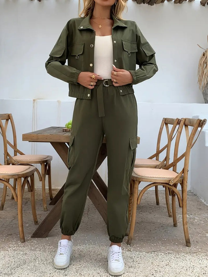 Ensemble avec veste boutonné et pantalon à cordon