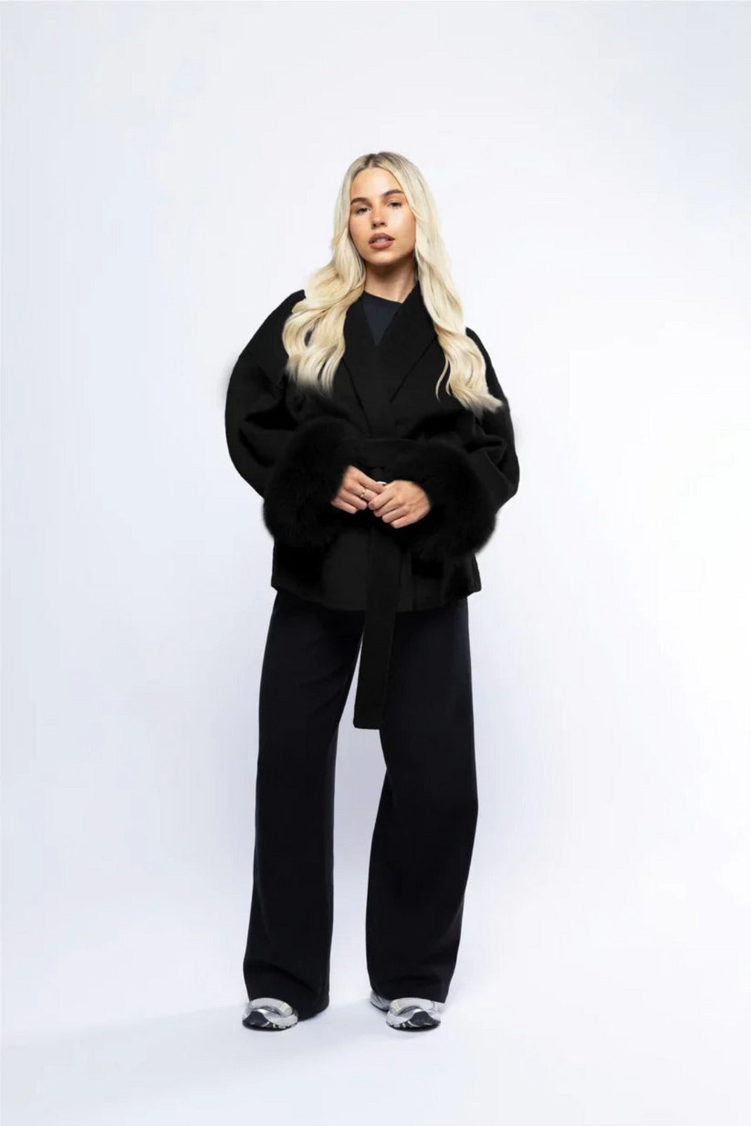 Veste en fourrure à nouer