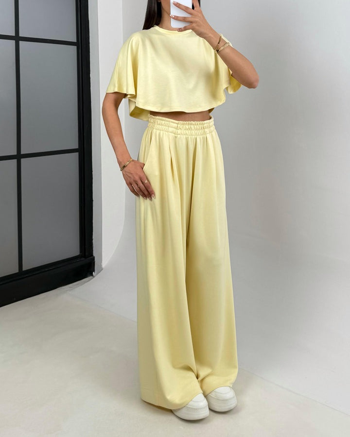 Ensemble deux pièces t-shirt et pantalon à col châle tendance